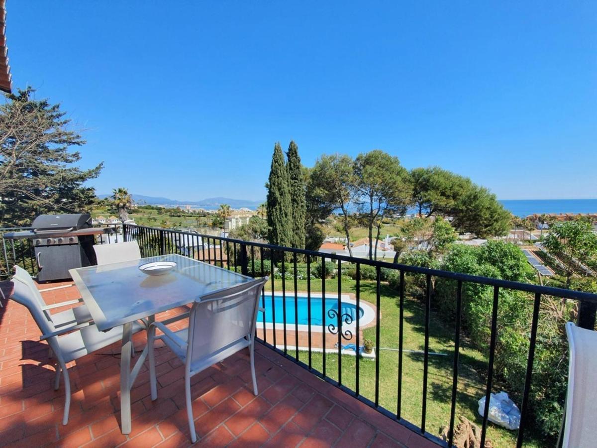 Seaside Villa: 5-bedroom Retreat With Pool And Ocean Views Villa *