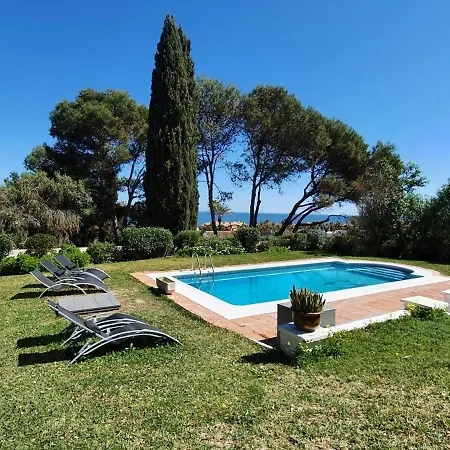 Seaside Villa: 5-Bedroom Retreat with Pool and Ocean Views Manilva Exterior photo